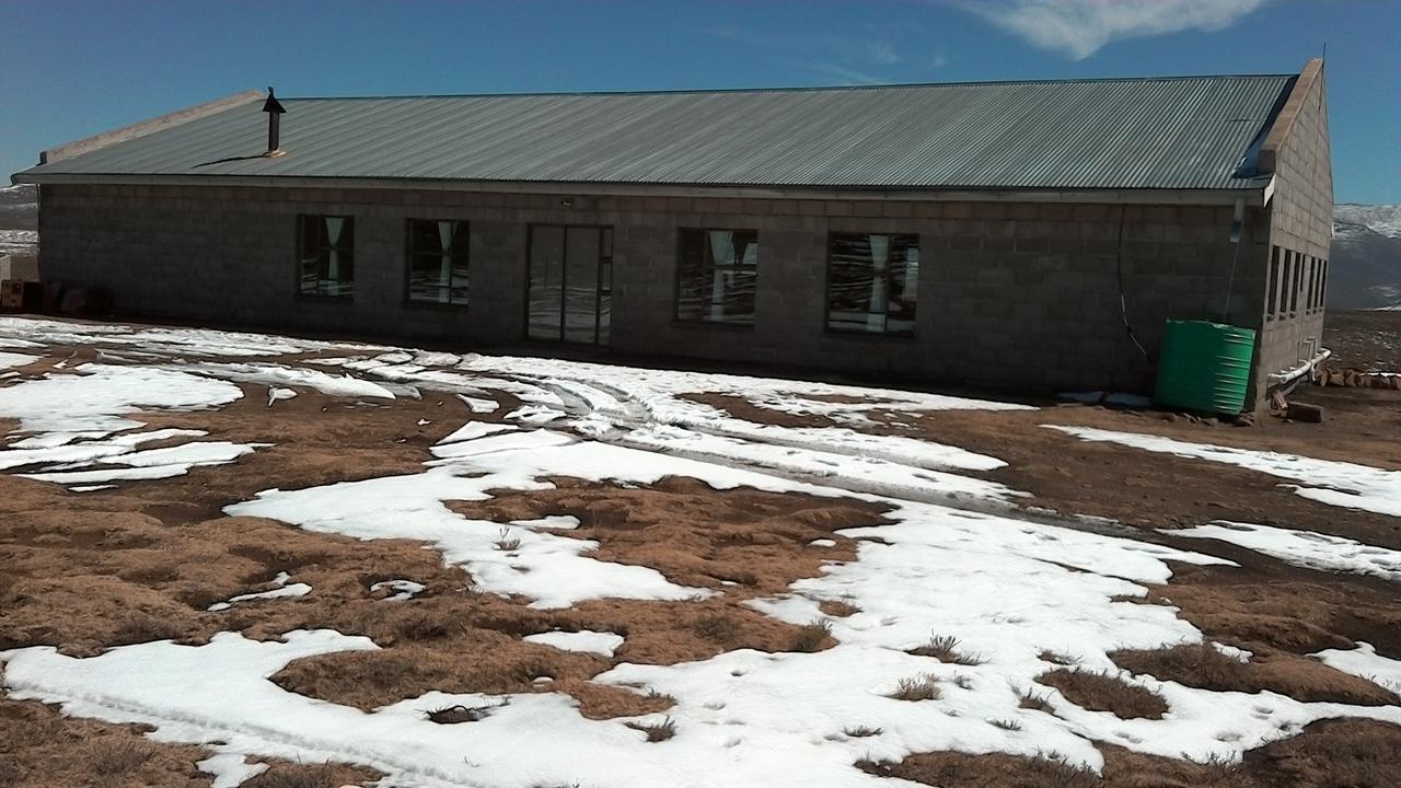 Sani Stone Lodge Mokhotlong Екстериор снимка