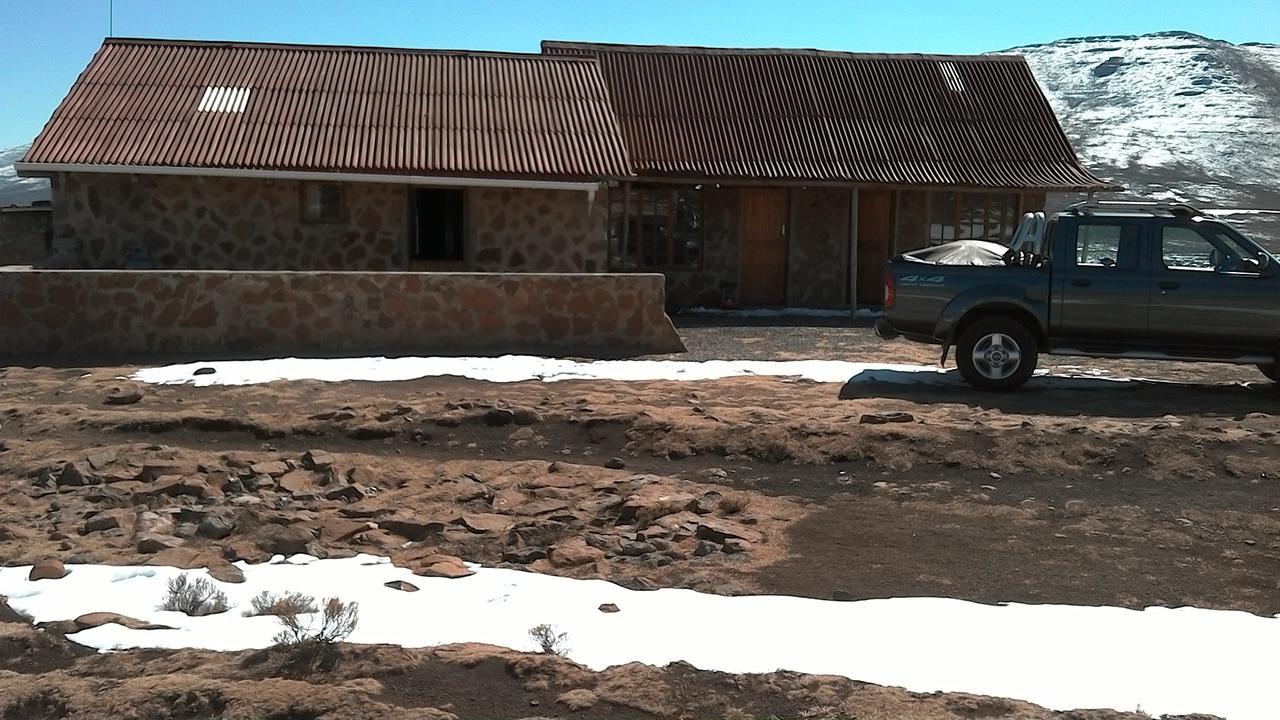 Sani Stone Lodge Mokhotlong Екстериор снимка